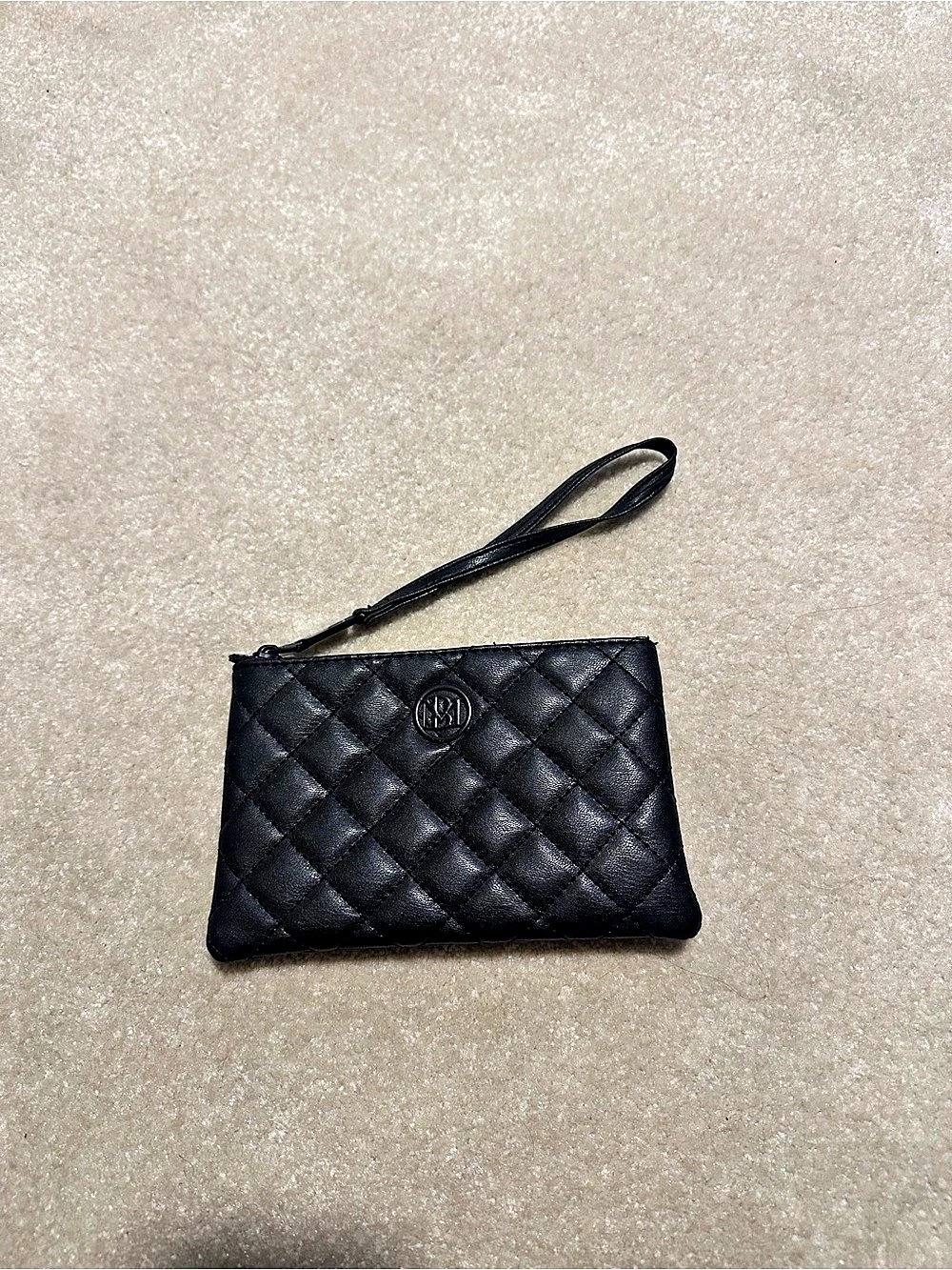 Studio Bagley Mischka Quilted Wristlet in Black Like New